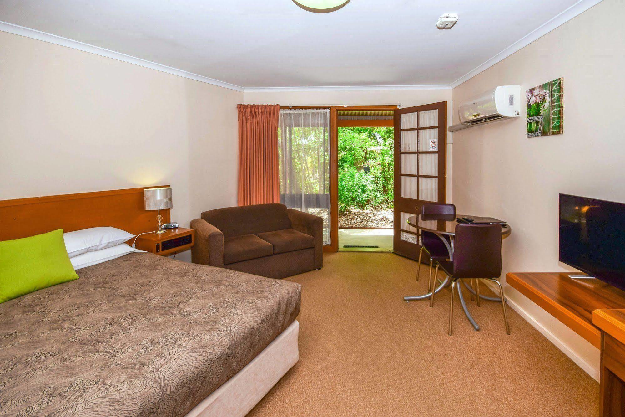 River Country Inn (Adults Only) Moama Εξωτερικό φωτογραφία
