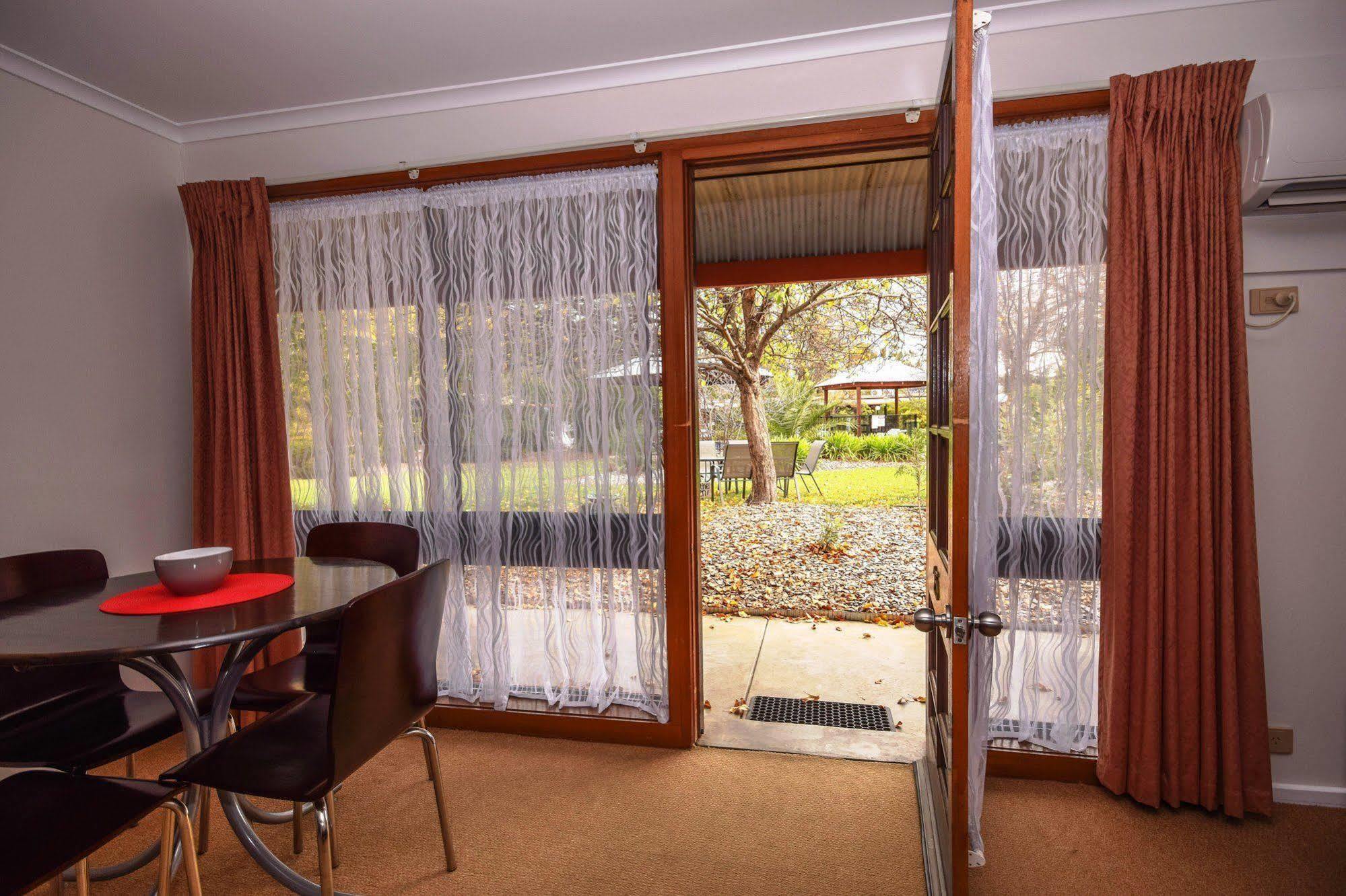 River Country Inn (Adults Only) Moama Εξωτερικό φωτογραφία